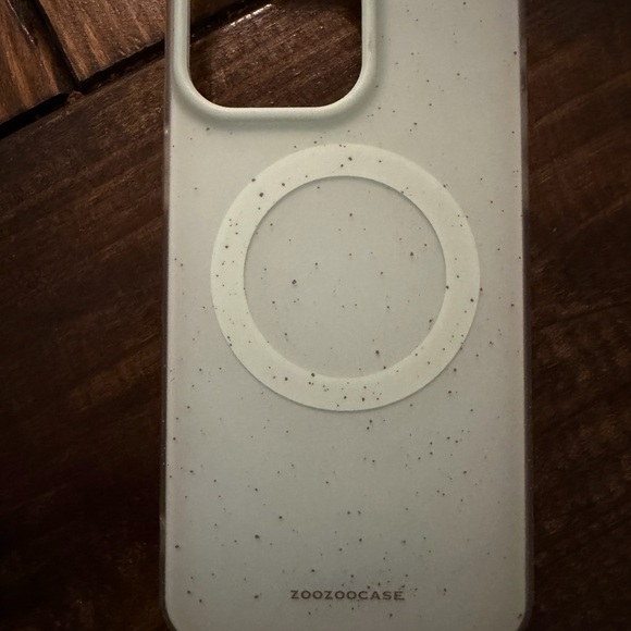 Multiple iPhone 15 Pro Max cases - Picture 6 of 6